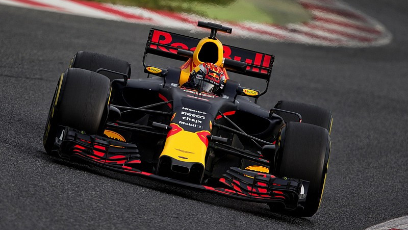 Max Verstappen testen Barcelona