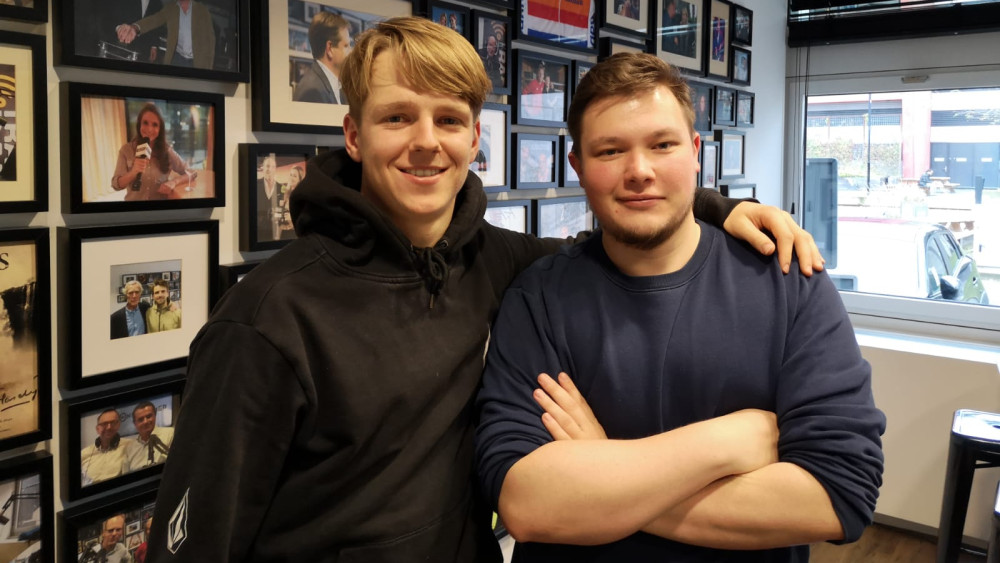 Niek van der Velden in studio