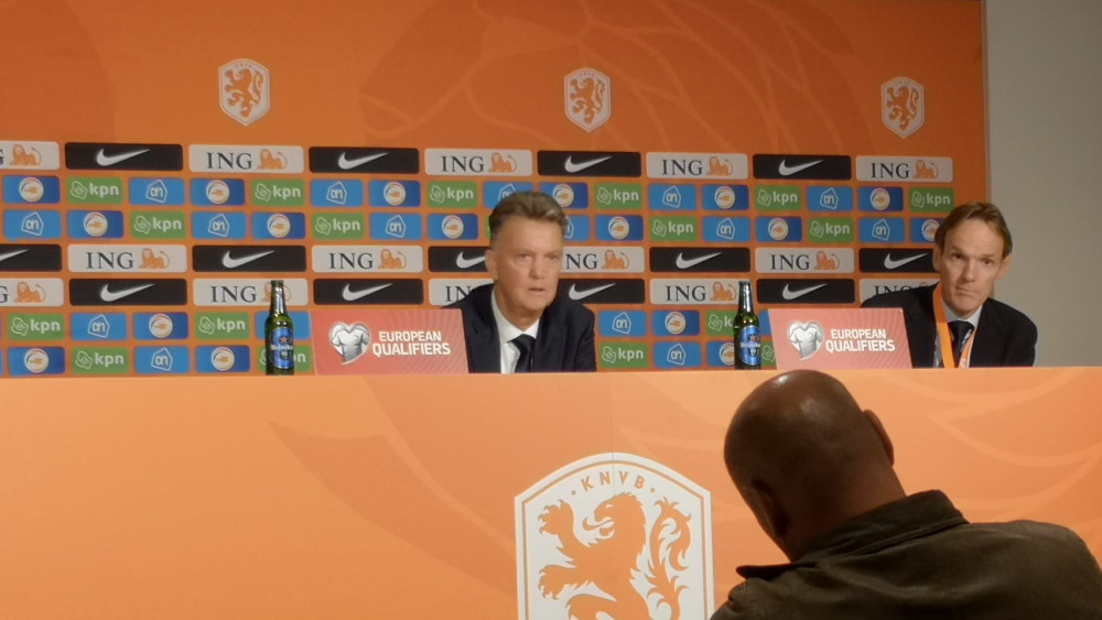 Louis van Gaal persconferentie Nederland - Montenegro