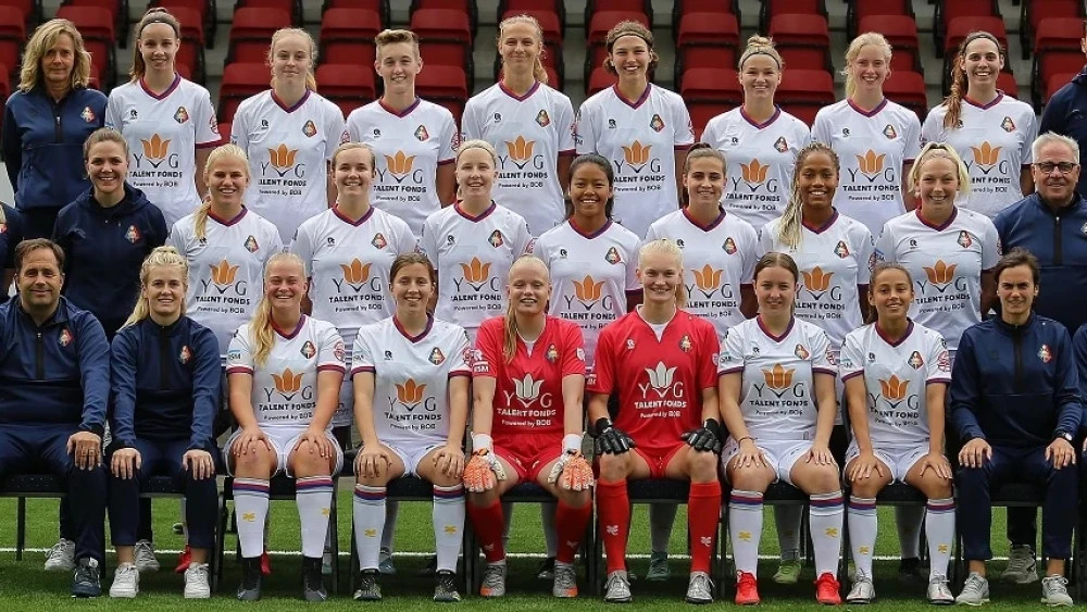 Telstar vrouwen elftalfoto