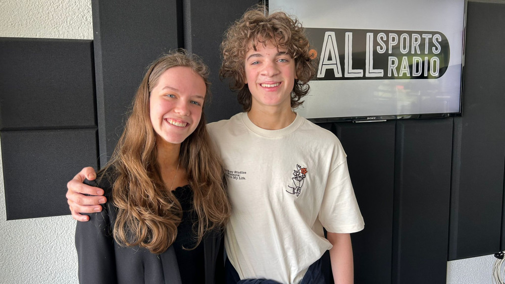 Glenn de Groot en Renske Borst in de studio