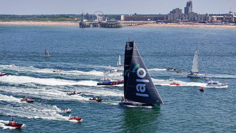 Team JAJO finisht in Scheveningen Foto: Sailing Energy / The Ocean Race