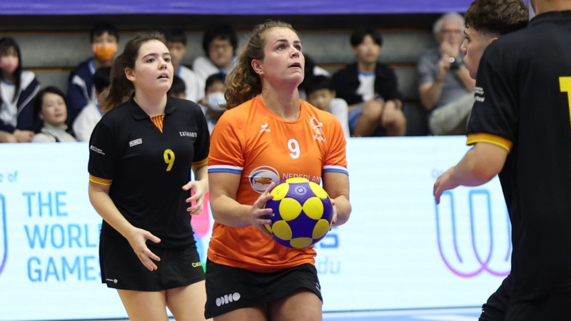 Fleur Hoek in actie op het WK Korfbal Foto: Marco Spelten Fotografie