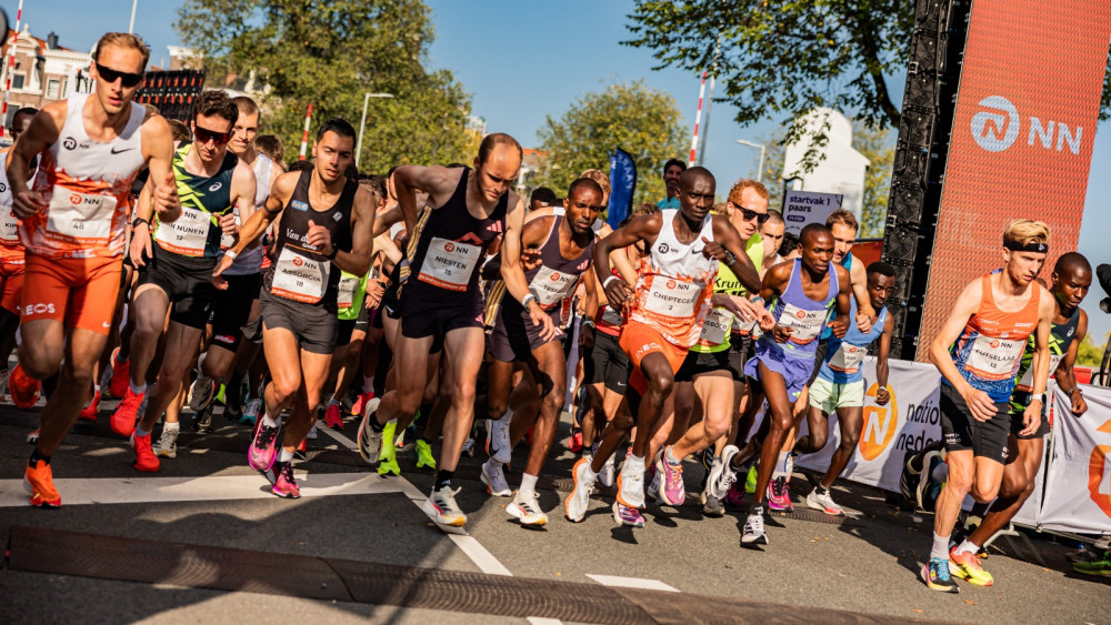 Start NN Dam tot Damloop 2024 Foto: Le Champion