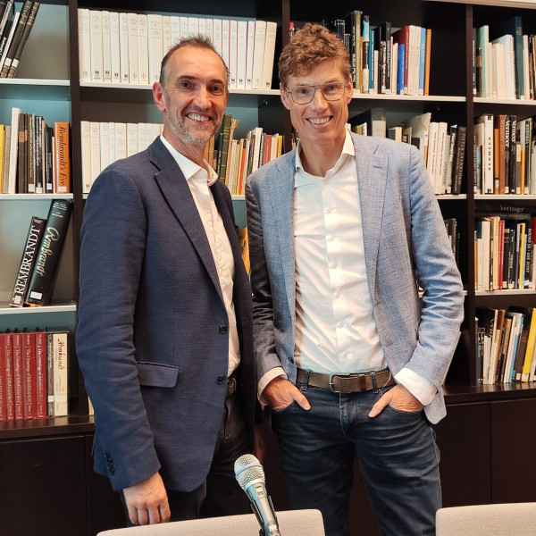 Peter Blangé en Bas van de Goor in Mauritshuis