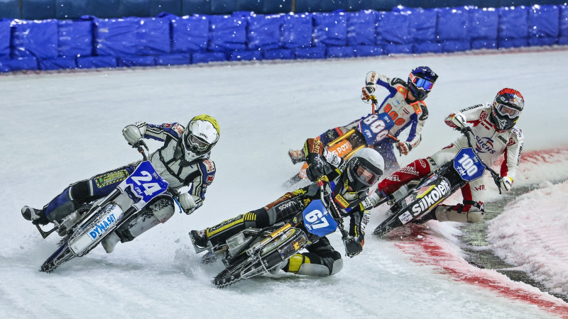 IJsspeedway Heerenveen foto: Copyright Good-Shoot