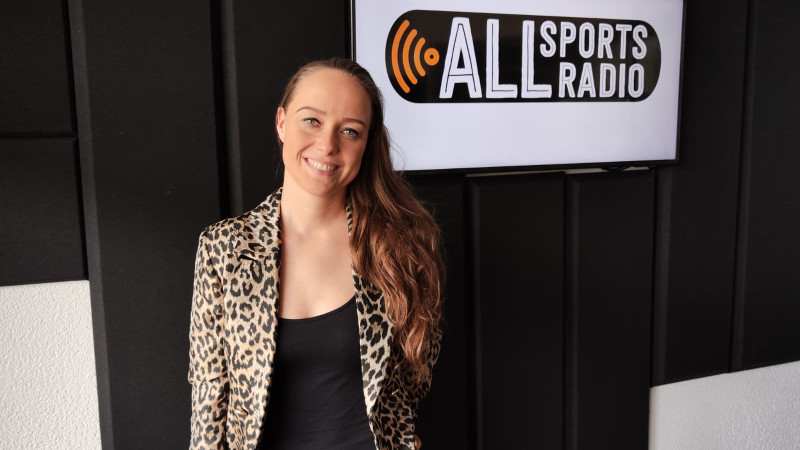 Samantha van Lokven in de studio