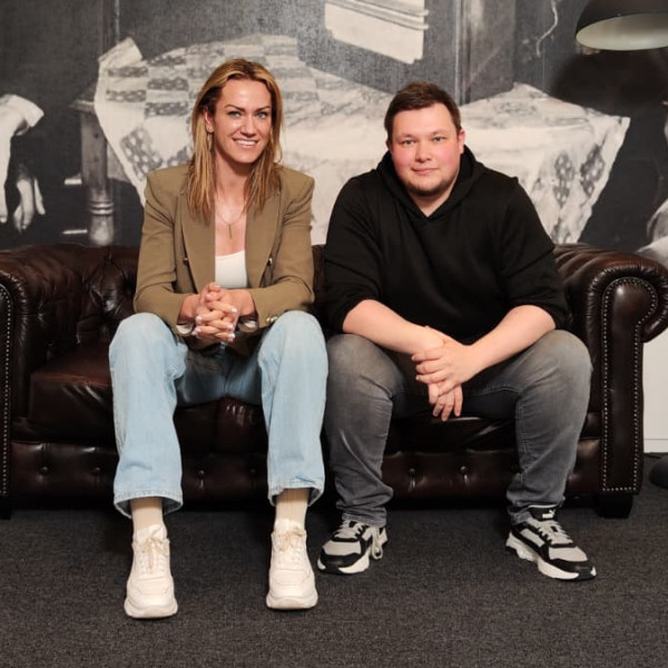 030426 ASR LIVE! met co-host Maret Grothues