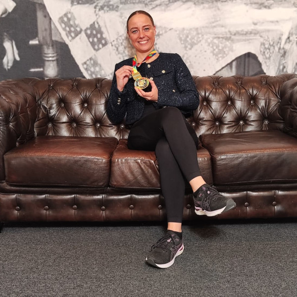 150426 ASR Special Samantha van Lokven