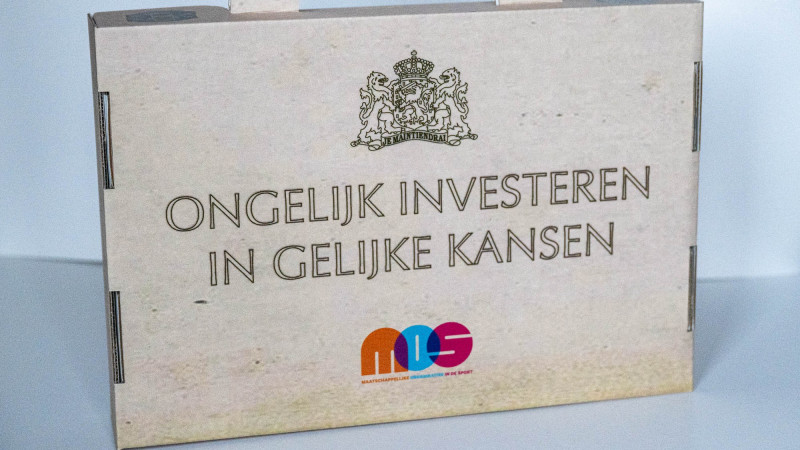 Sportieve Troonrede koffertje