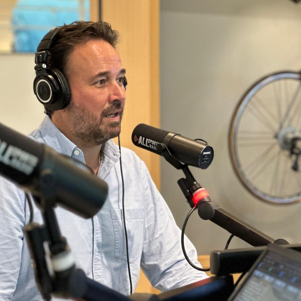 Xander van der Wulpt in de studio Het Nationale Sportdebat